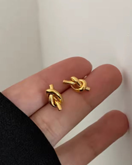ノットピアス LULU