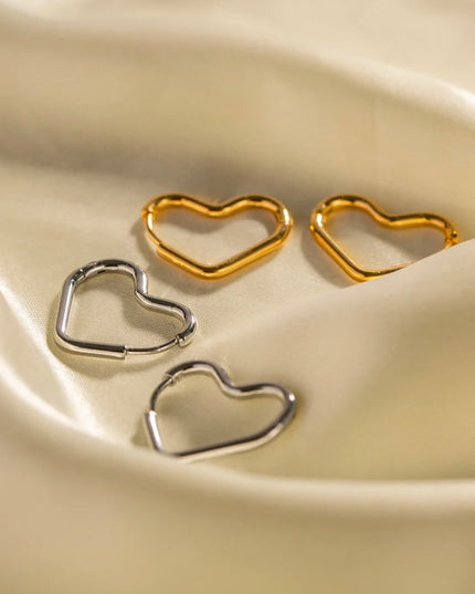 【金属アレルギー対応】ハートフープピアス EMMIE