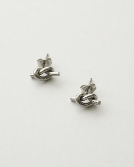 ノットピアス LULU