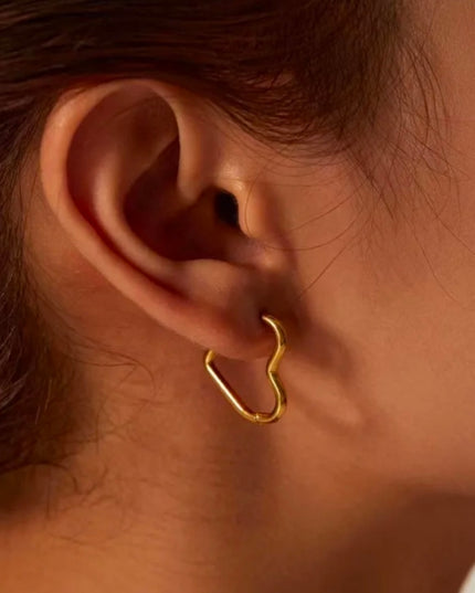 【金属アレルギー対応】ハートフープピアス EMMIE