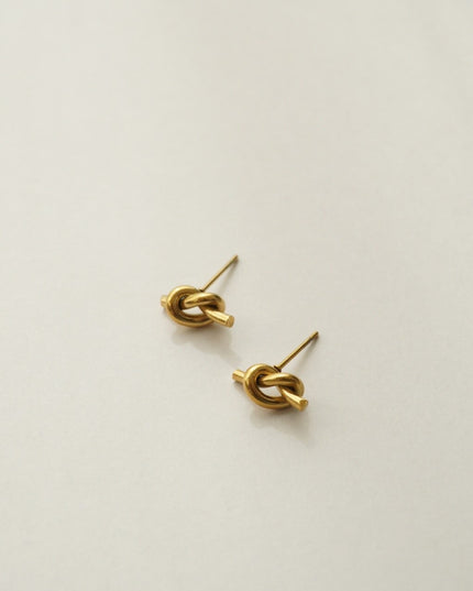 ノットピアス LULU