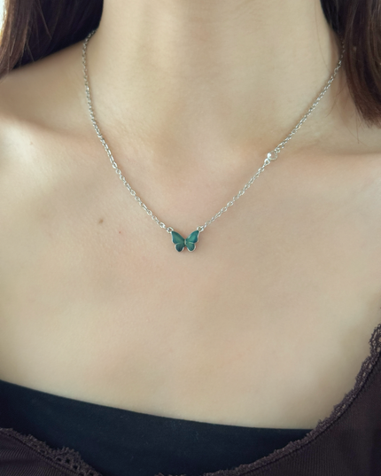 【金属アレルギー対応】色が変わる温感バタフライペンダント REESE