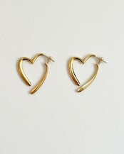 【金属アレルギー対応】揺れるハートピアス TILLY