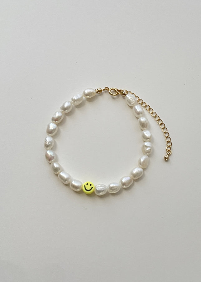 スマイリー パール ブレスレット