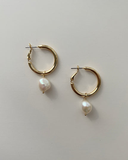 淡水パール フープピアス ZOYA